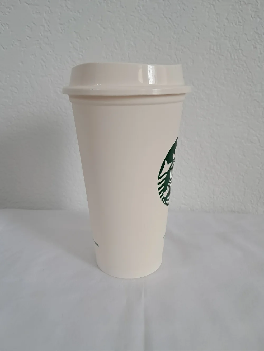Starbucks Reusable Cup With Lid Plastic 2012 Hot Or Cold Printed Logo Coffee Tea